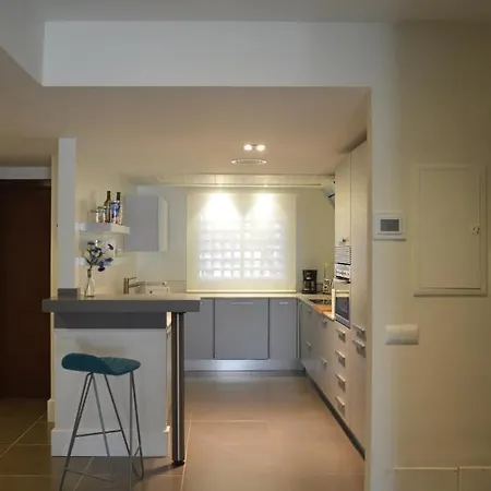 Alcazaba Luxury Apartment02 * Estepona